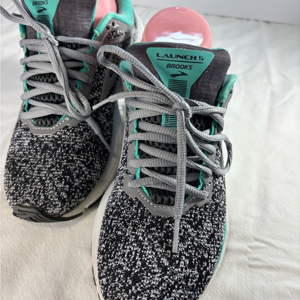 Brooks Launch 5 Black and Gray Women's Shoes